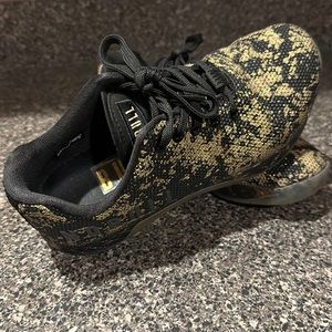 Women’s size 8 NoBull trainers. Lightly used.